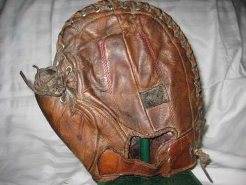Reach Lefty Basemitt Back